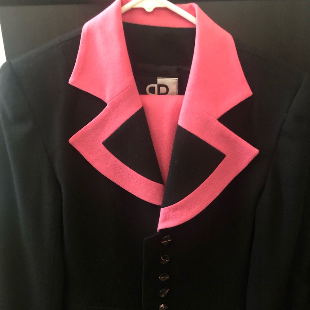 Women’s skirt suit